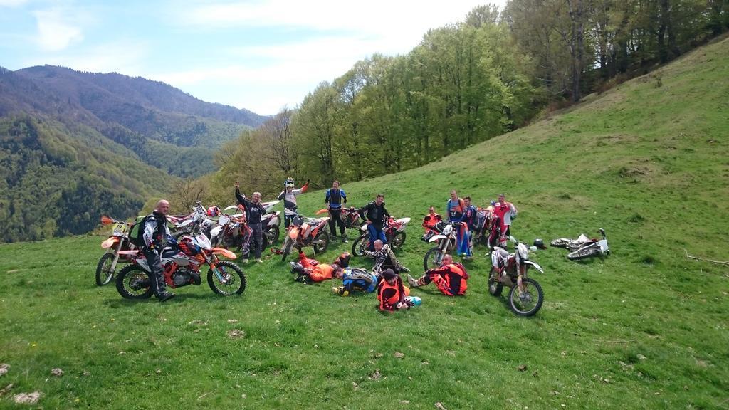Complex Transalpina Lac Voineasa Buitenkant foto